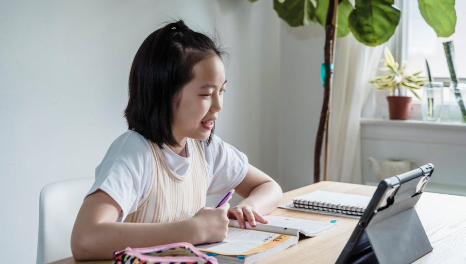 pexels-annushka-ahuja-8055465